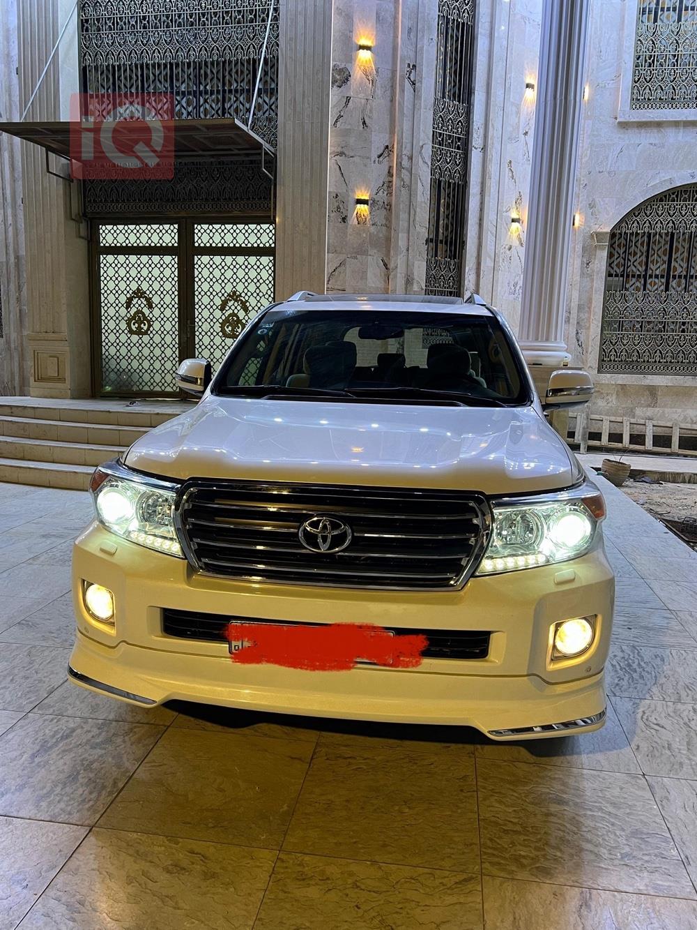 تويوتا لاندكروزر